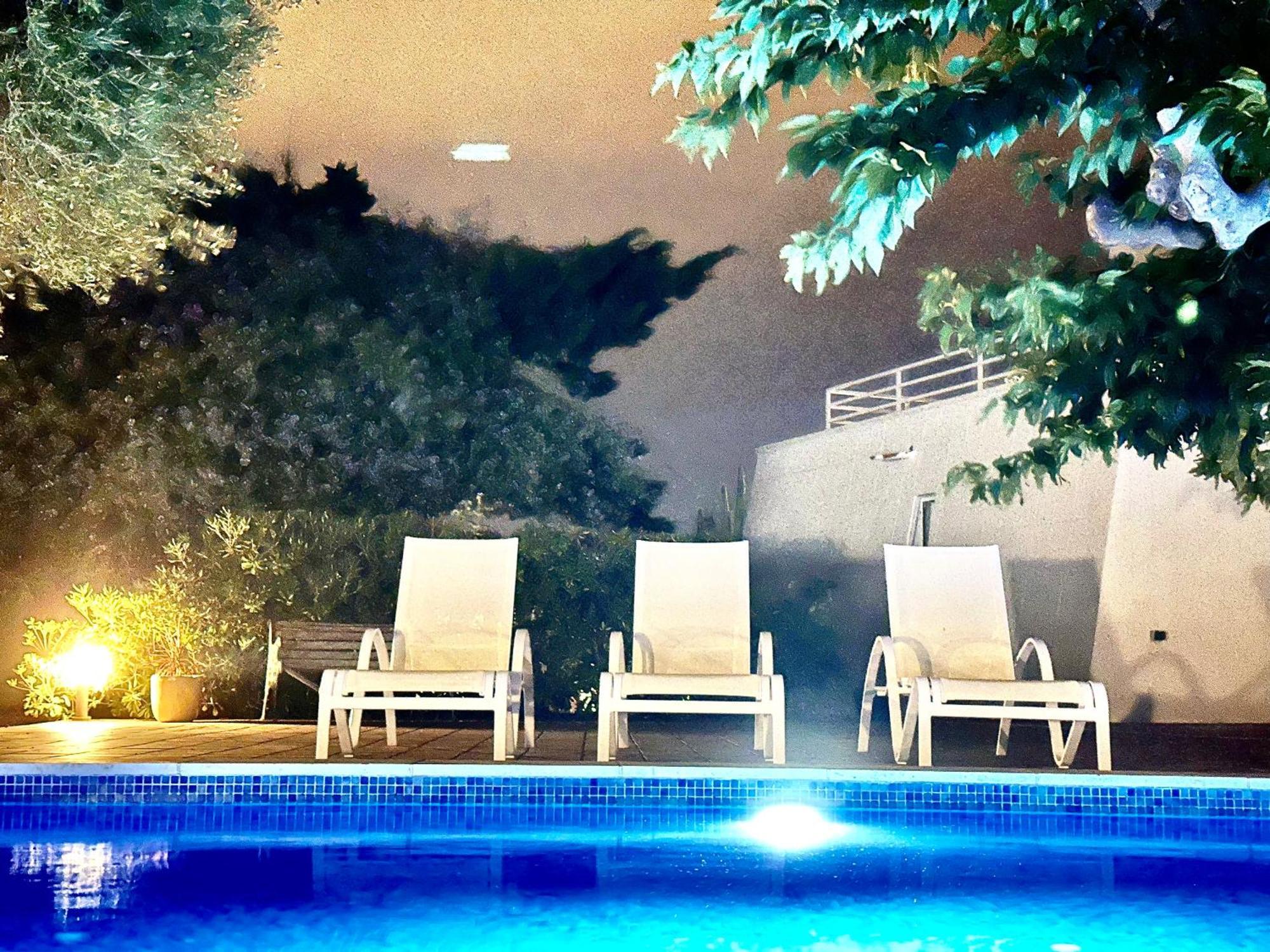 Starbal Apt เอสกาสเตล ภายนอก รูปภาพ